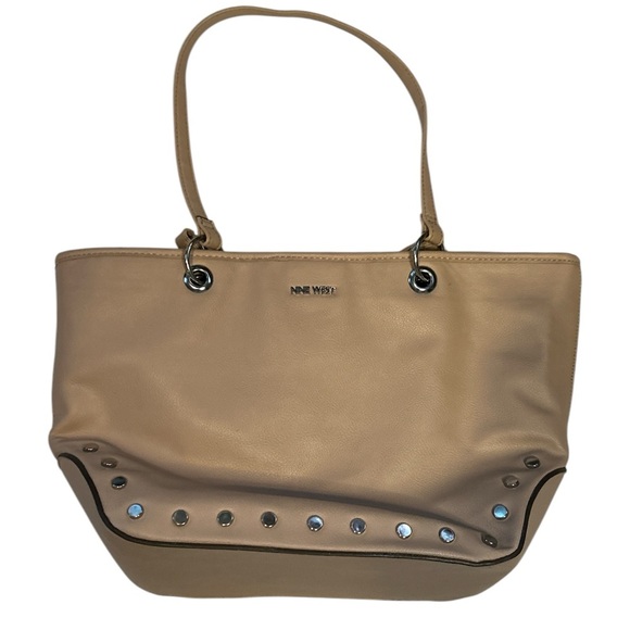 Nine West Large Blush Handbag. - Picture 1 of 10